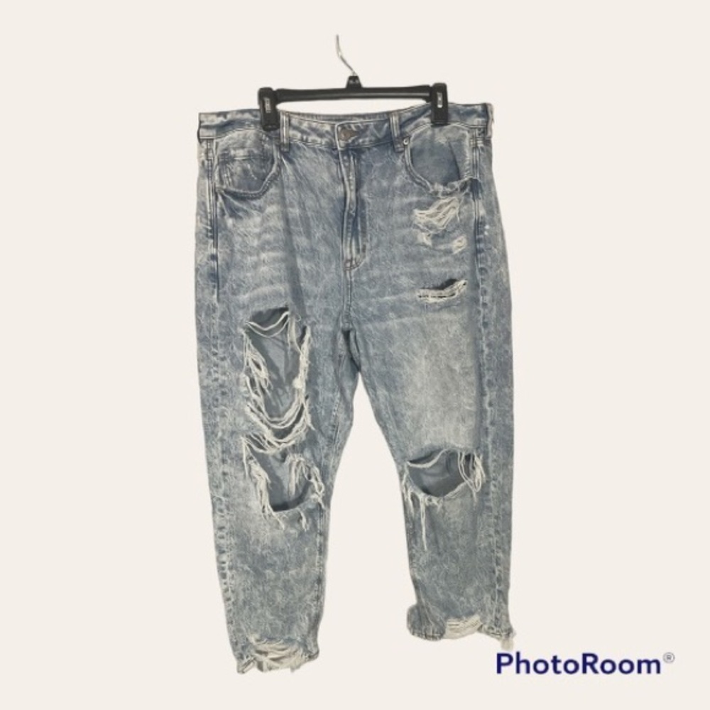 American Eagle Mom Jeans